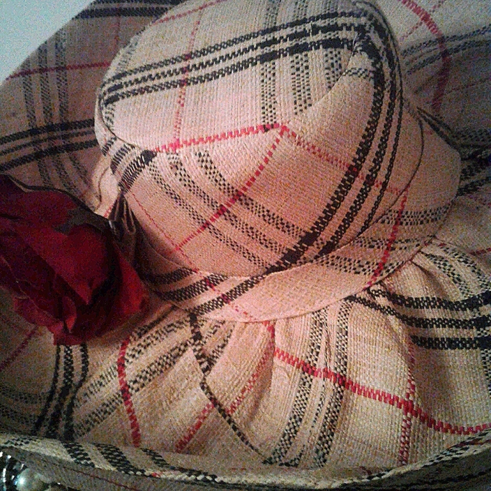 Hat hold for davon7502